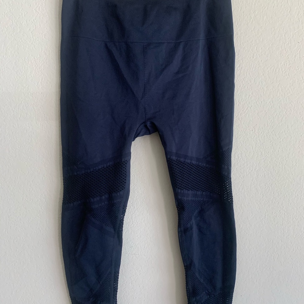 Stretchy Cut-Out Fabletics Leggings